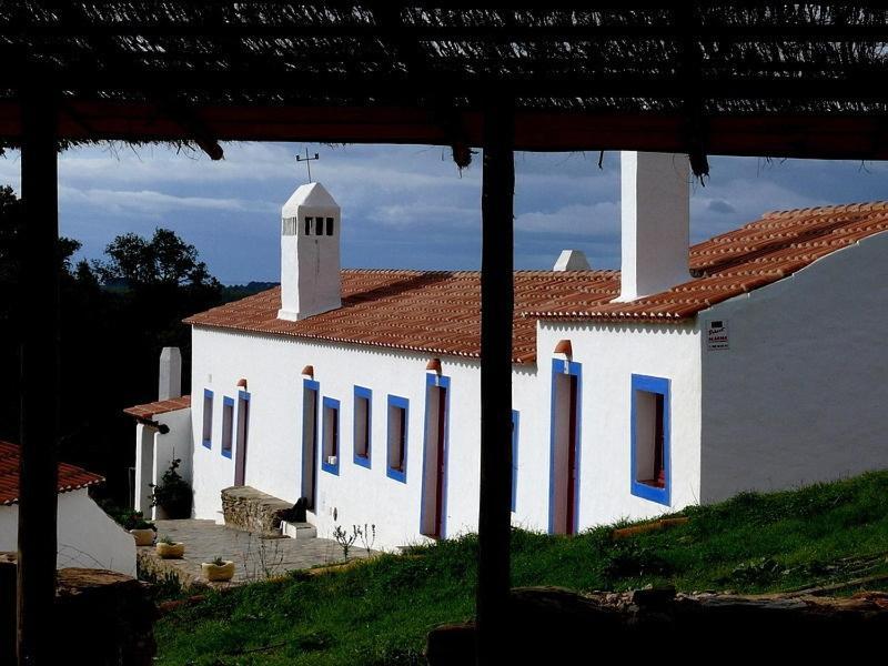 Monte Do Adail Turismo Rural Casa De Campo Vila Nova de Milfontes Zimmer foto